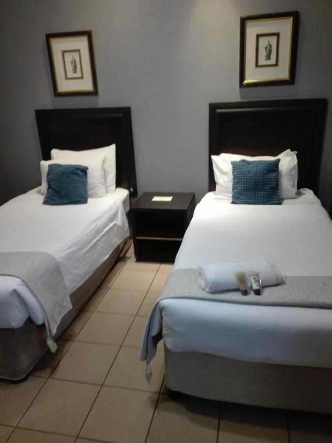 Waterside Lodge Cc 피트 레티프 외부 사진